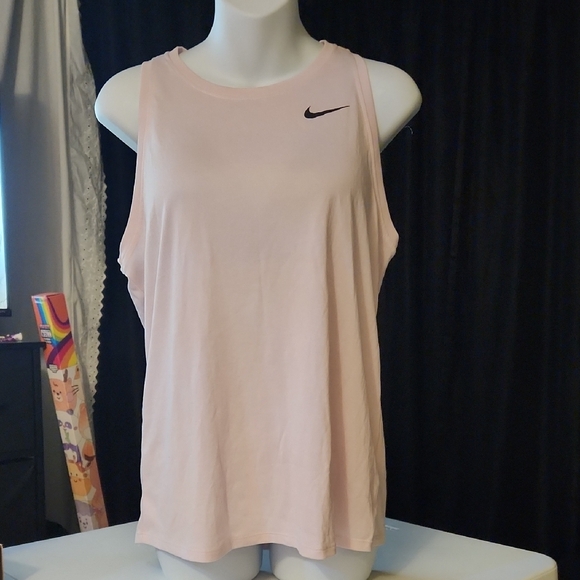 Nike Women's Soft Pink Tank Top - Picture 1 of 2